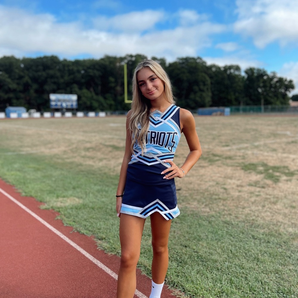 Meet your Posher, Ava